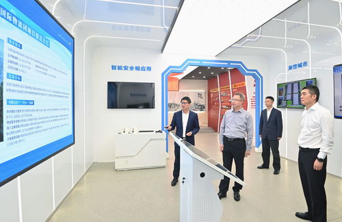 郭元强调研国家物流枢纽城市建设工作 构建现代物流体系 推动产业转型升级 把交通区位优势转化为国内国际双循环枢纽链接优势 武汉市人民政府门户网站