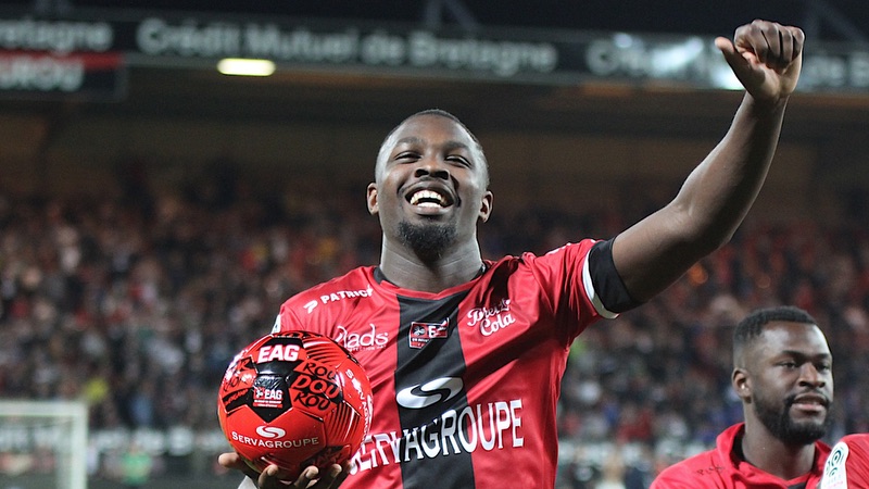 Boi canh va diem nong